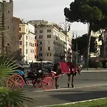 2 Passi Al Colosseo B&B