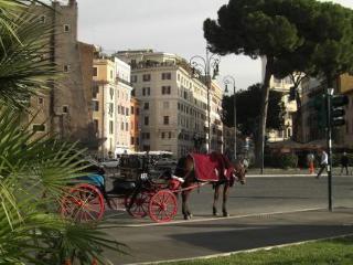 2 Passi Al Colosseo Bed & Breakfast