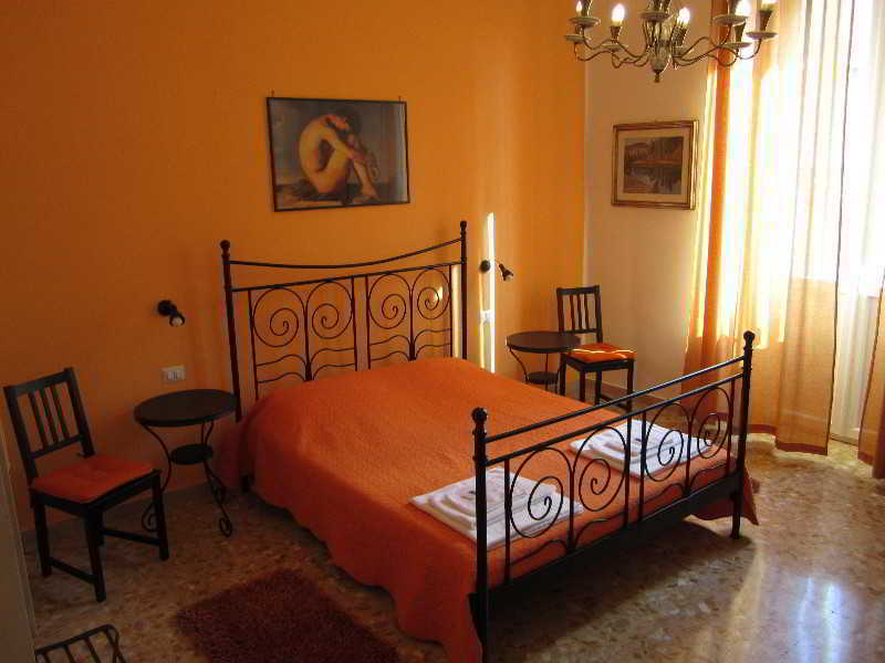 Bed & Breakfast 2 Passi Al Colosseo Roma