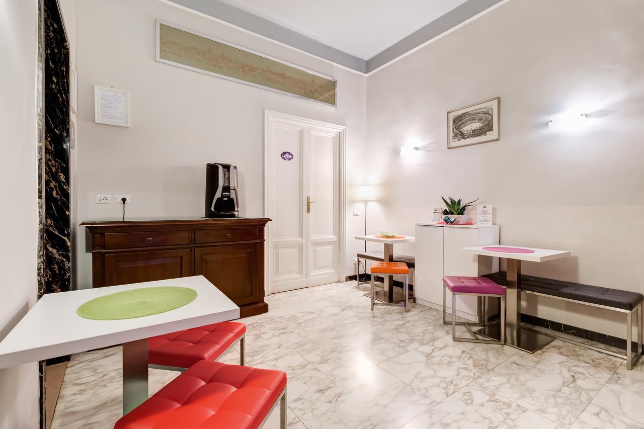 2 Passi Al Colosseo Bed & Breakfast Roma