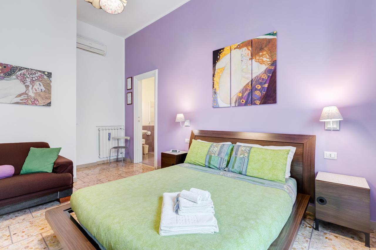 Bed & Breakfast 2 Passi Al Colosseo